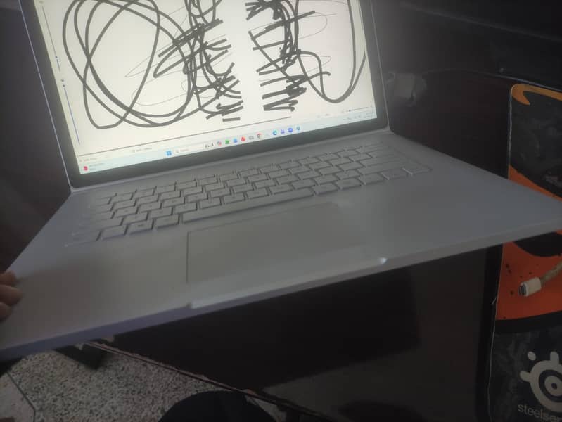 Microsoft surface book 2 7