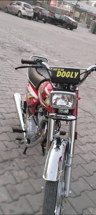 bilkkul new bike hy bhot Kam use huwa hy 03455934902 is num pa rbta