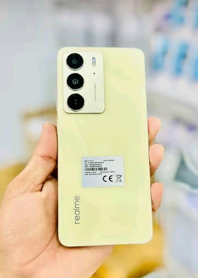 realme c75 8/128 condition 10/10 charger oregnal not available dplecat
