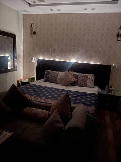 Original kikkar wood bed