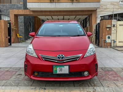 Toyota Prius Alpha 2013 (7-Seater)