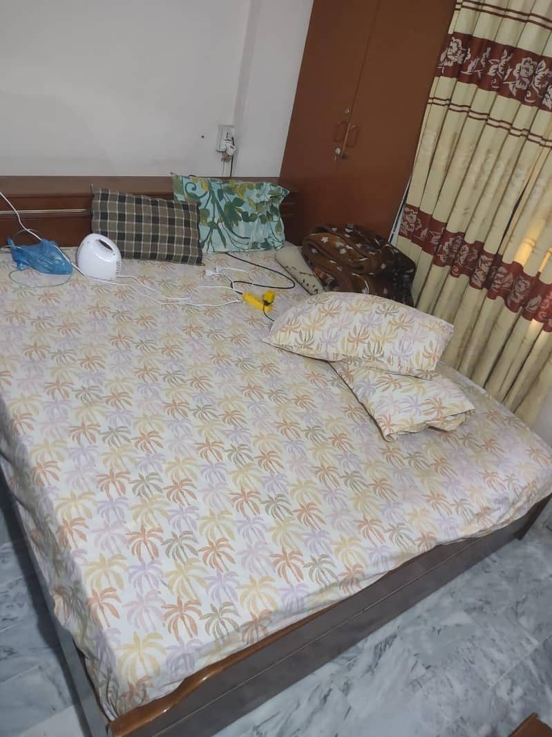 Solid bed with Mattress 2