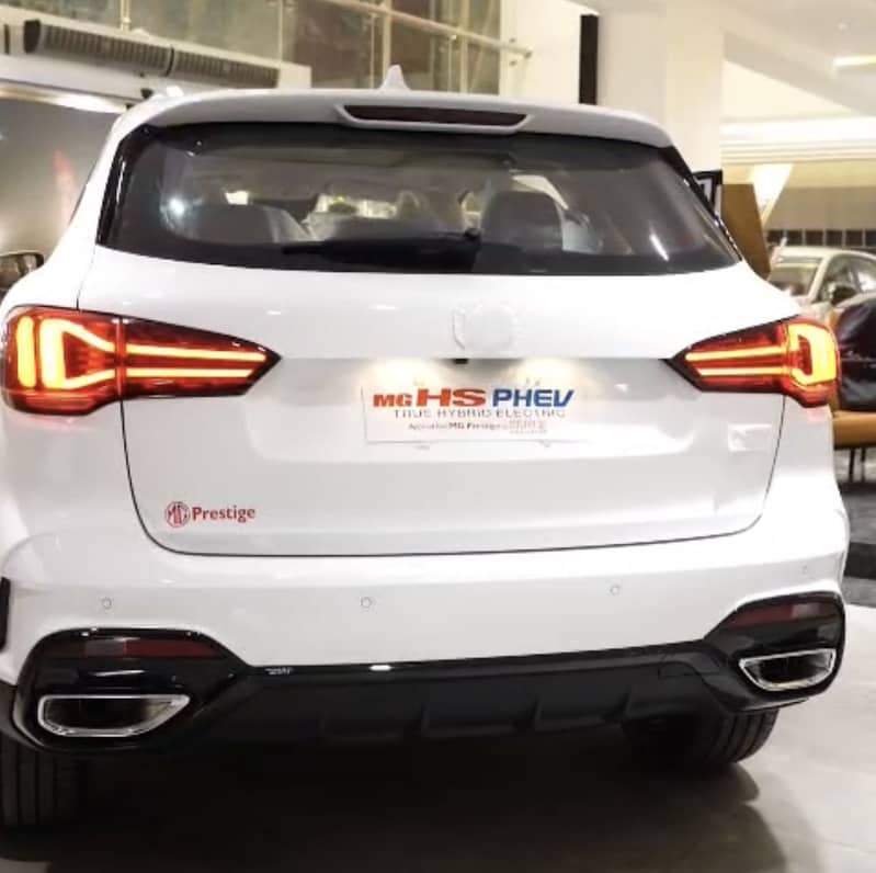 MG HS PHEV brand new 1