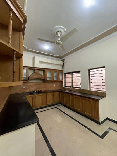 7 Marla ground Portion For Rent