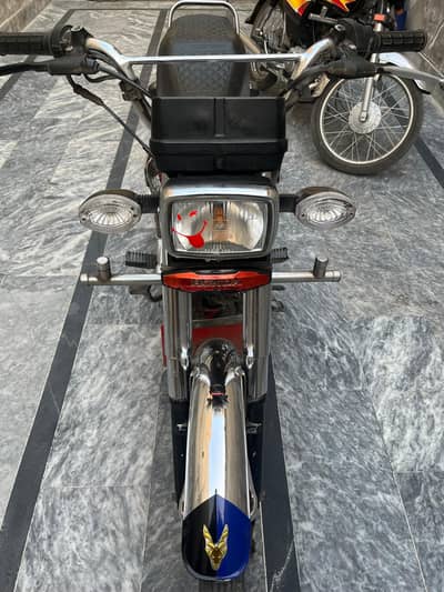 2022 model self start 125