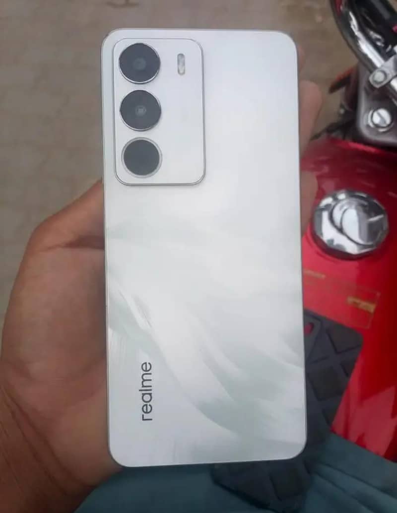 Realme C71 0