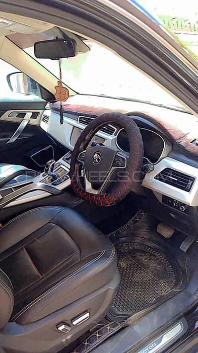 Proton X70 Executive AWD 2022 (CBU) unit (03112898648)