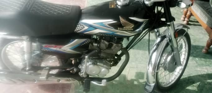 applied for 125 2025 black