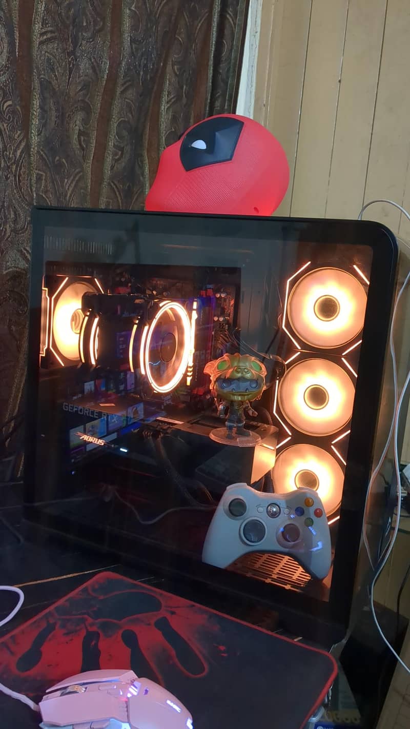 Gaming PC / setup / working PC / computer 0