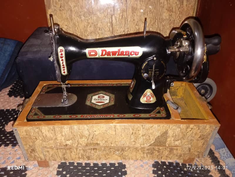 Dawlance sewing machine 0