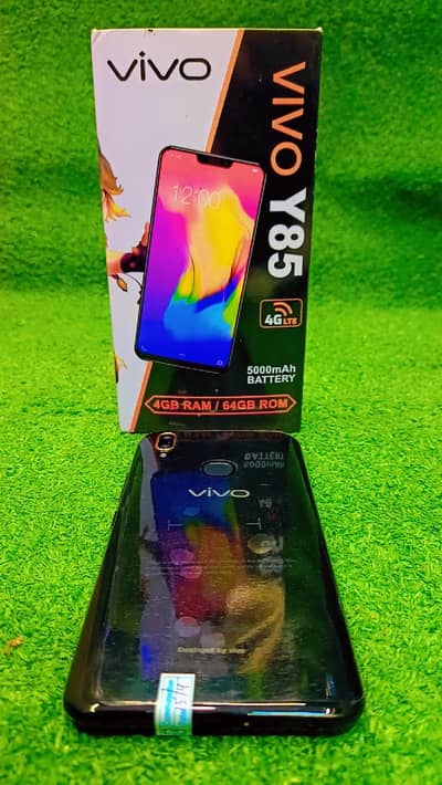 VIVO Y85 4GLITE BRAND NEW WITH BOX CHARGER