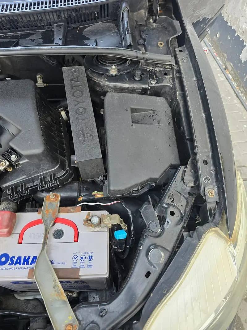 Toyota Corolla Altis SR 1.8 2010 11