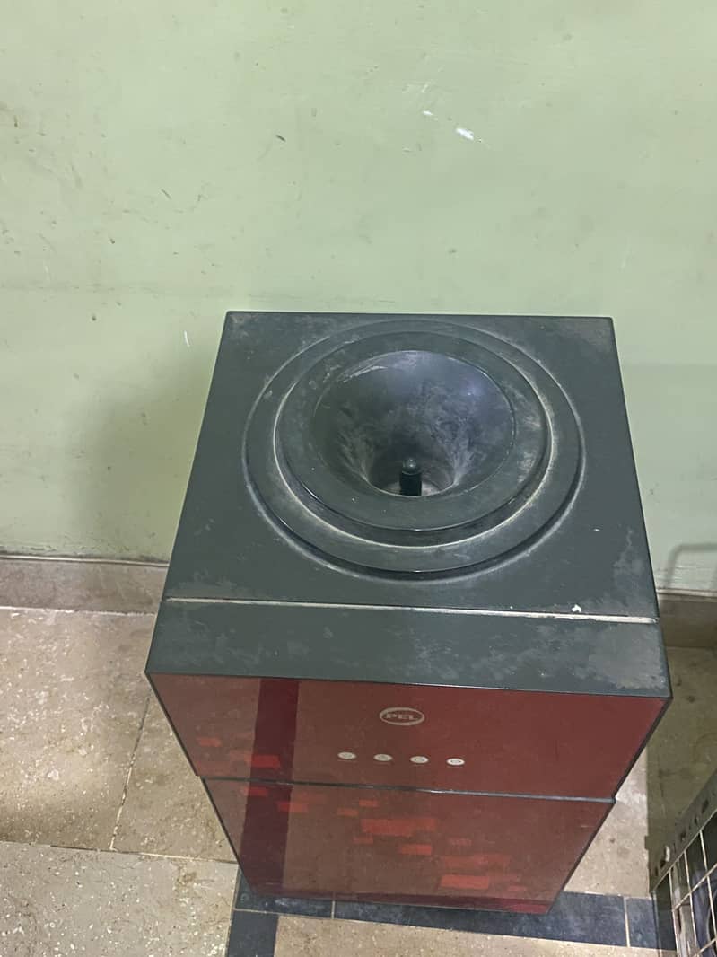 Pel Premium Dispenser 1