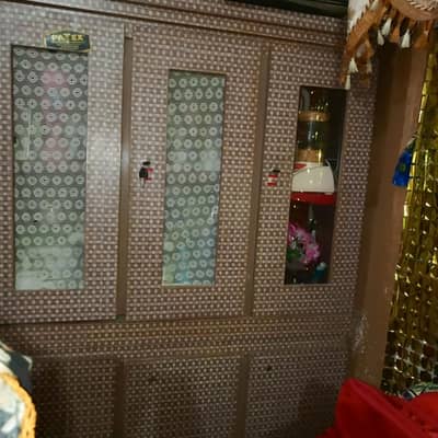 Bed set/double bed /King size bed/poshish bed/luxury bed.