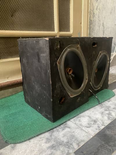 Speakers with box