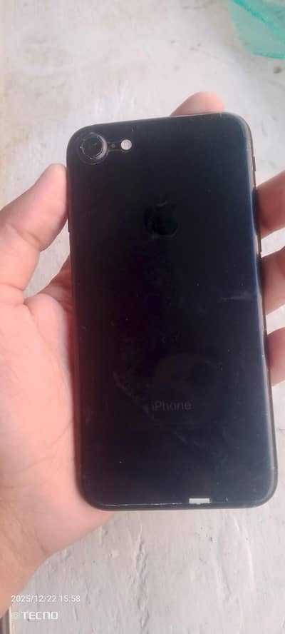 iphone 7 condition 10/9 all ok 32 gb only for trusted coustomer