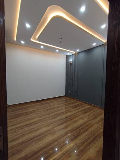 10 Marla Upper Portion In Allama Iqbal Town