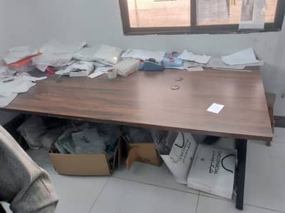 Conference table or cubical table