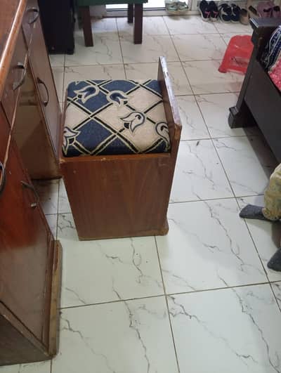 Dressing Table just 6k