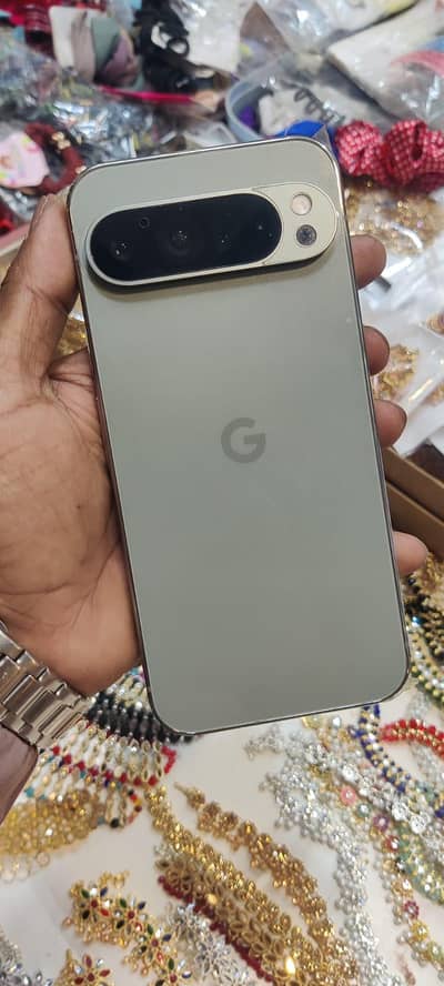 google pixal 9pro xl   2 lakh 18 hazar