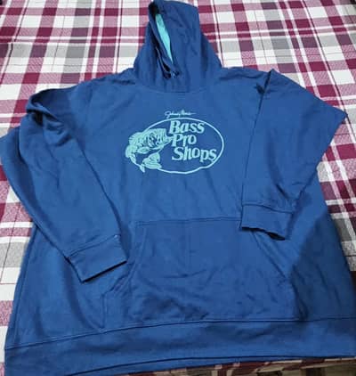 Hoodies and Sweat shirts