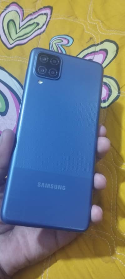 Sumsung A12