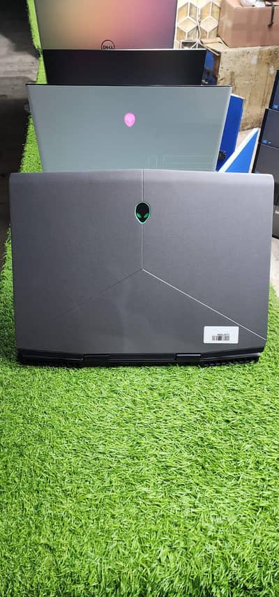 Alienware M15