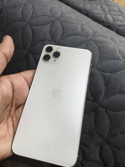 iphone 11 pro max PTA
