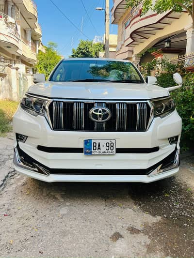 Rent a car, Car Rental , BRV , V8 , Corolla , Civic, Prado, Revo, Jeep