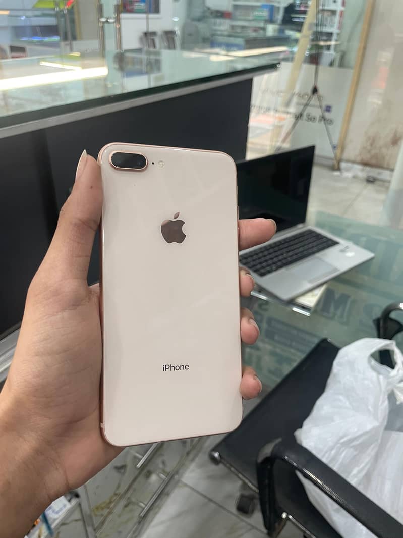 iphone 8 plus 1