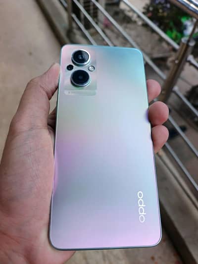 oppo f21pro 5g, 10/10 condition ,box charger sath hai
