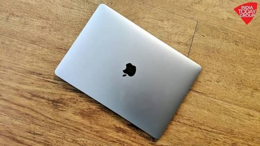 MacBook Air 2018 Core i5 8gb 256gb.