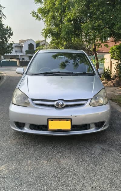 Toyota Platz 2005 Model