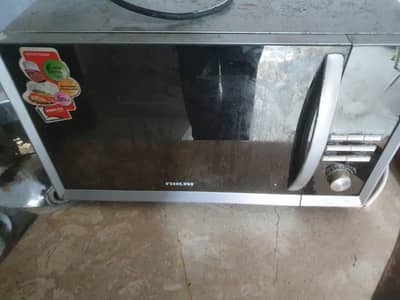 Nikai Microwave Good Condition