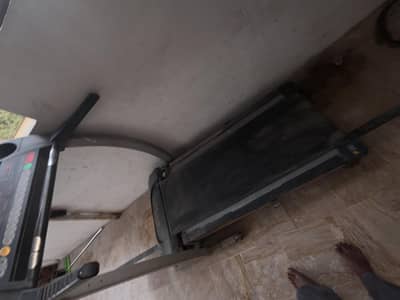 Automatic treadmill. used condition price negotiable