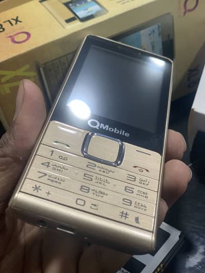 Q Mobile XL8 Old model Butt new with Box