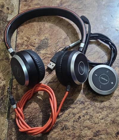 Jabra Evolve 40 Stereo Headset with control unit