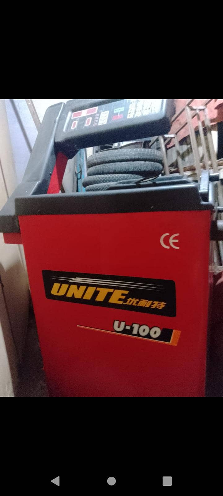 wheel alignment and balancing machine 1