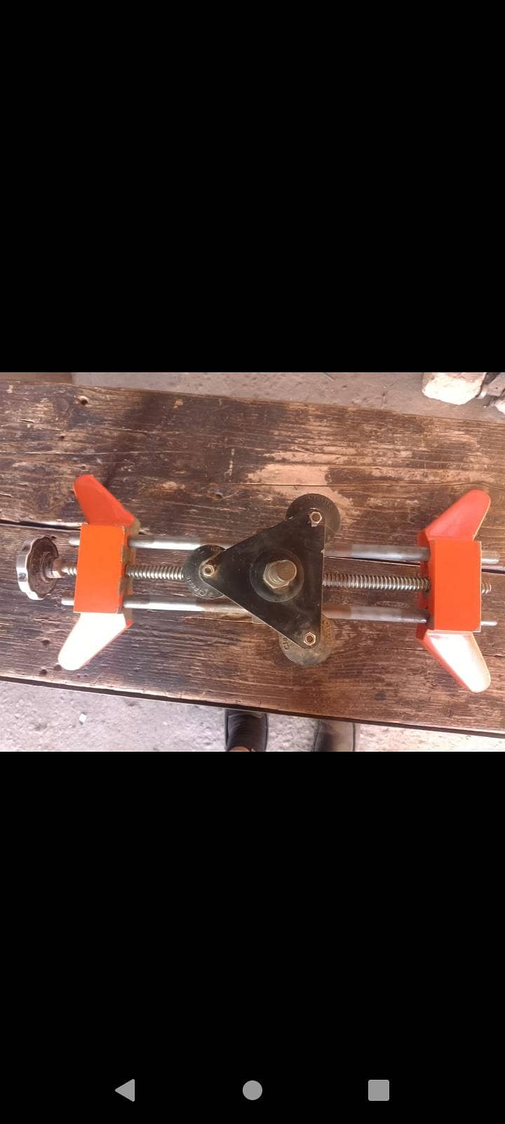 wheel alignment and balancing machine 5