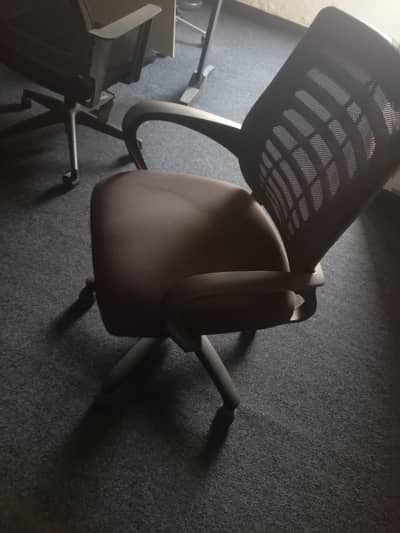 office chear office tebal and air conditioner