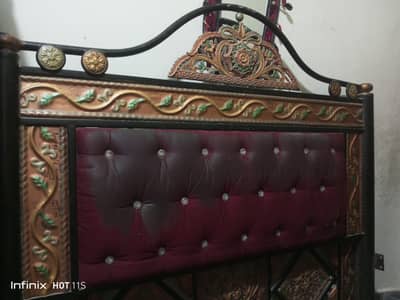 double bed without mattress