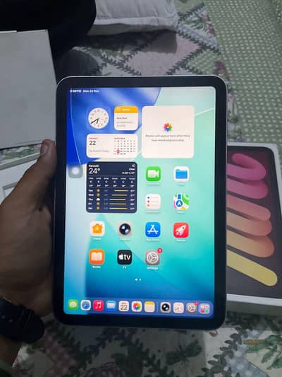 I pad mini 6 with full box. with 64gb 8/10 candion.