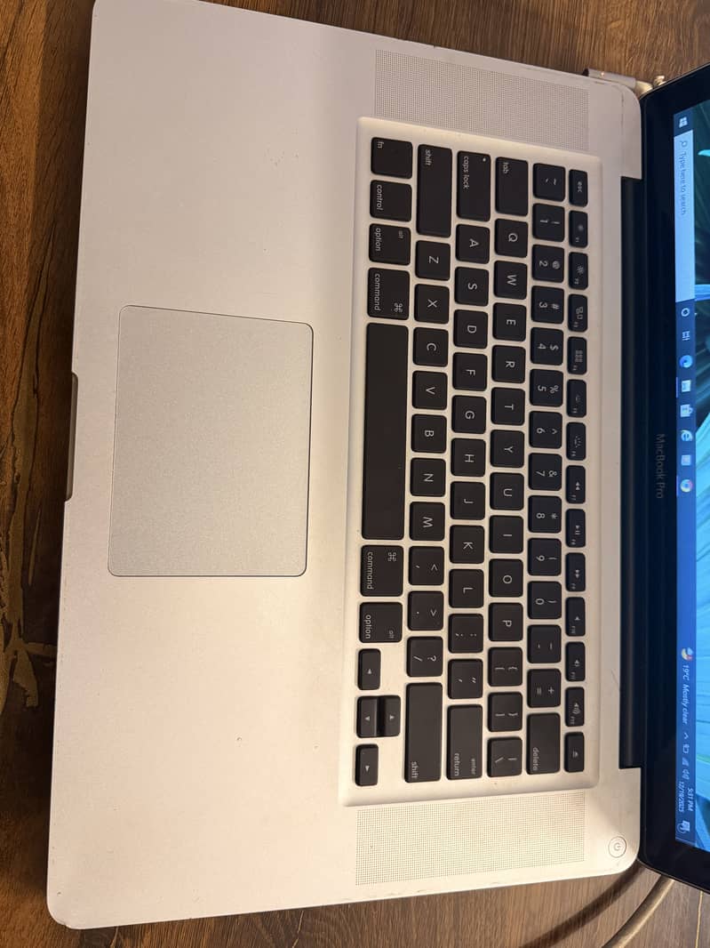 MacBook pro 0