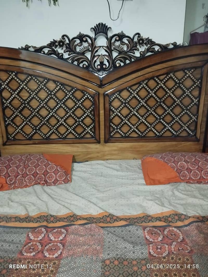 Clean And Neat Bed Sat 0