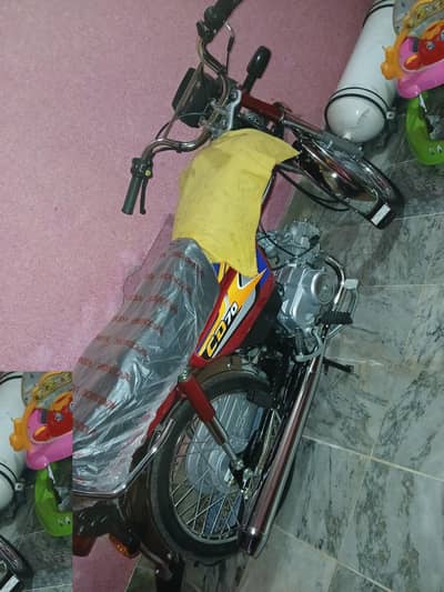 Brand new only 10 km chala hai jo showroom sy ghar tk aaya