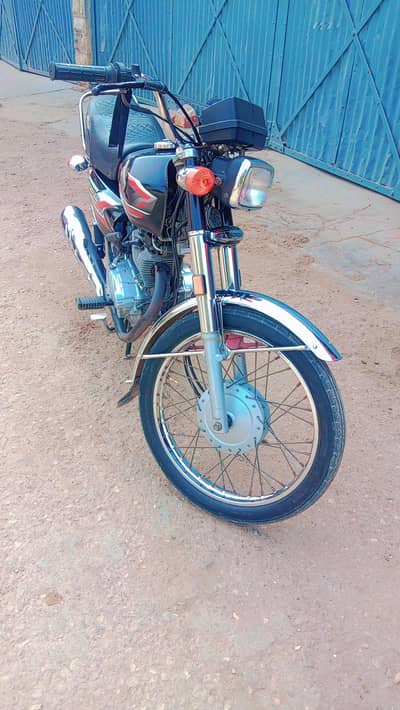Honda CG125 Model 2024 Karachi no totally fine with original condition