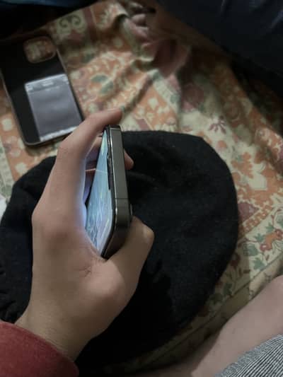 I phone 13 pro max diplay message