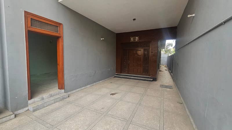 16 Marla House For Rent 5