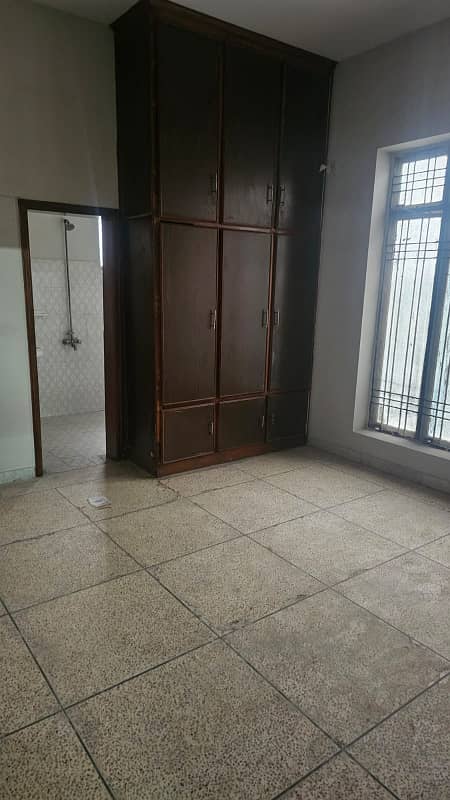 16 Marla House For Rent 12