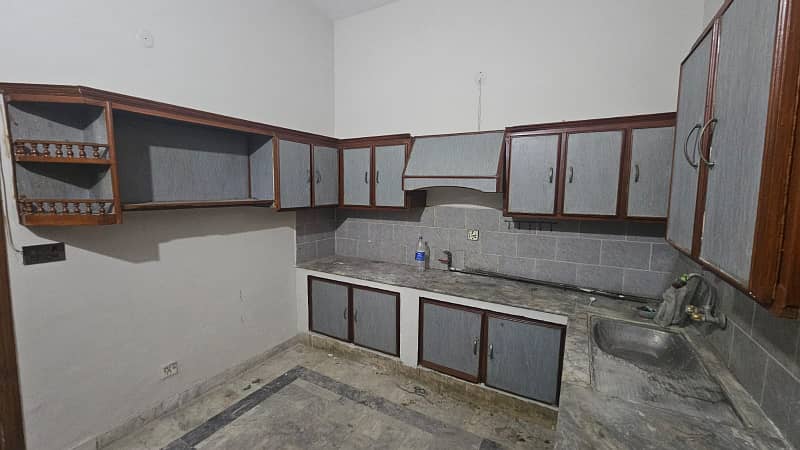 16 Marla House For Rent 13